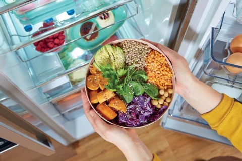 Lodówka GORENJE NRM8182MX Side by Side No frost 182cm x 80cm Srebrna