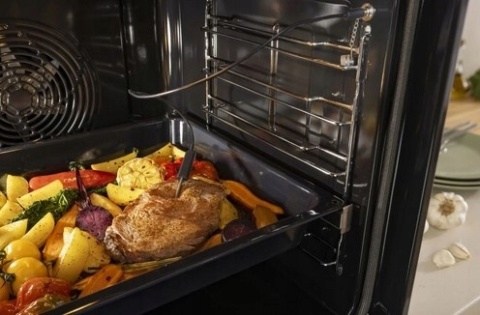 Piekarnik z Generatorem 100% Para Gorenje BFS6148B VisionPlus AirFry Czarny