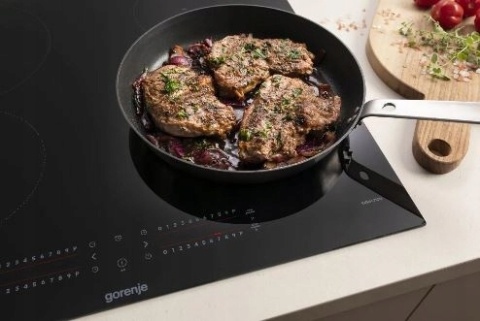 Płyta indukcyjna Gorenje GI8432BSCWF 4 Pola Grzewcze 9 Poziomów Mocy Czarna