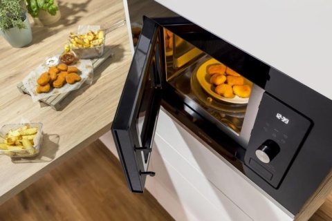 Kuchenka mikrofalowa Gorenje BM201AG1BG 20l 800W 60cm Czarna