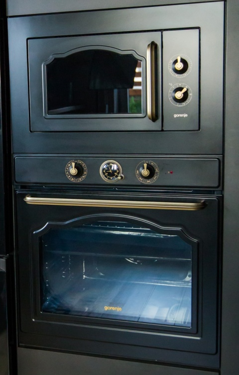 Piekarnik elektryczny Gorenje BOS67372CLB 77l AirFry Retro ExtraSteam