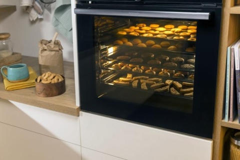 Piekarnik elektryczny Gorenje BPSAX6747A08BG 77l